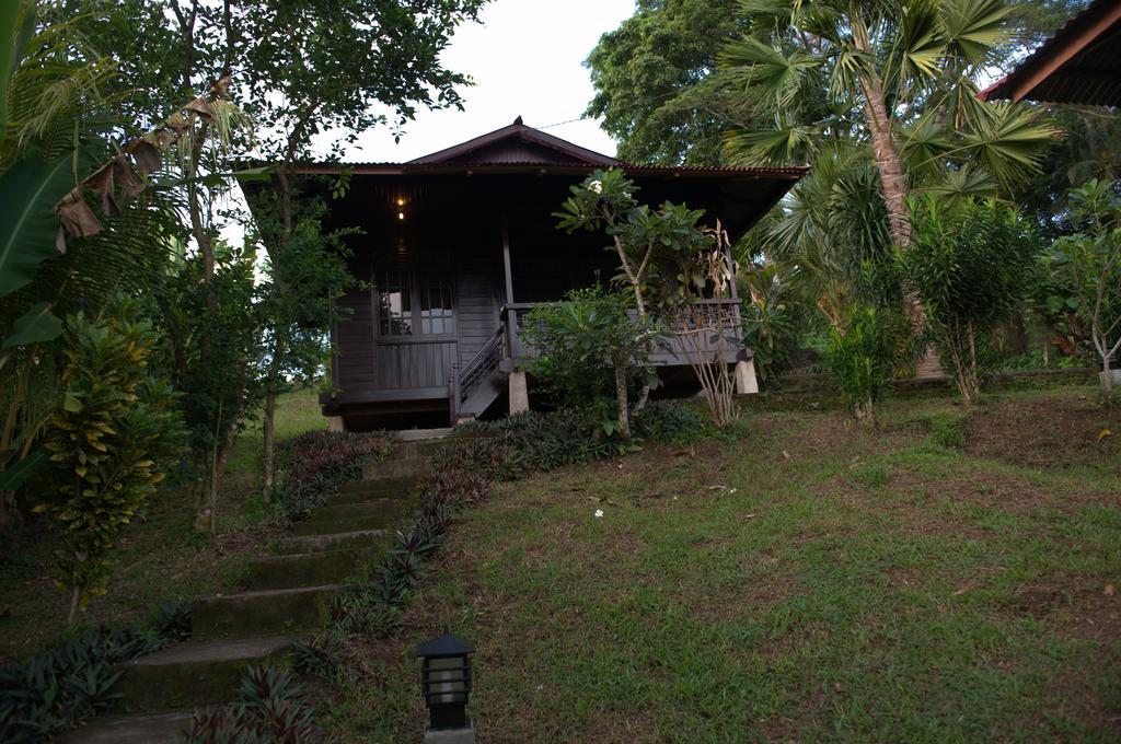 Happy Gecko Dive Resort 부나켄 외부 사진