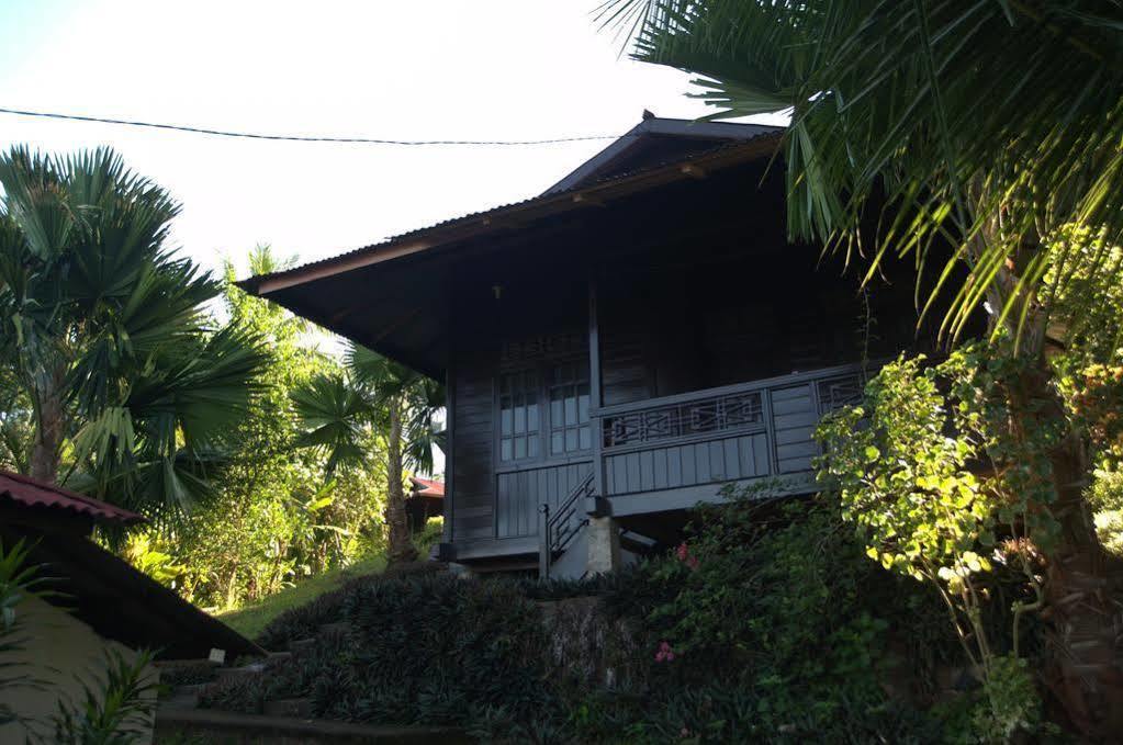 Happy Gecko Dive Resort 부나켄 외부 사진